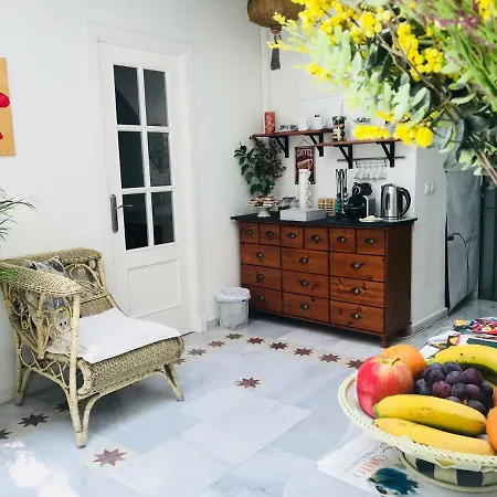 Casa Buleria 게스트하우스 헤레스